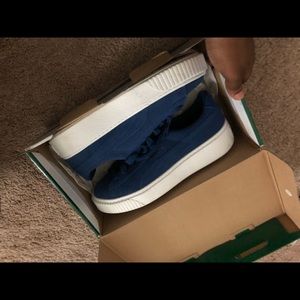 Blue Low Top Pumas